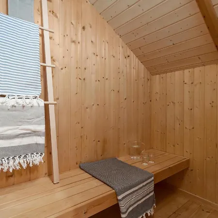 Дом отдыха 3 Bedroom Stunning In